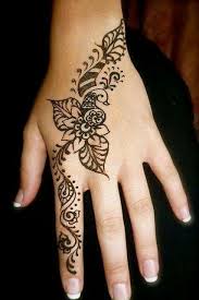 Pin By Fahad Rajpoot On Heŋŋặ Iŋscripțiŏŋs Henna Tattoo Designs Cute Henna Tattoos Cute Henna