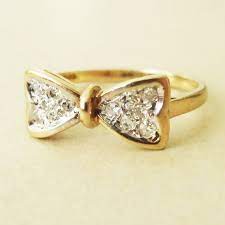 Vintage Diamond Bow Ring 9k Gold Ribbon Bow Engagement Ring Etsy Bow Engagement Ring Heart Shaped Diamond Vintage Diamond