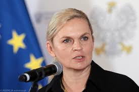 Barbara Nowacka na rozpoczęciu roku szkolnego w Gdyni: 'Szkoła musi się  zmieniać'