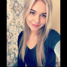 Caroline Lawson's Instagram, Twitter & Facebook