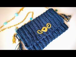 Kapakli Clutch Canta Bence Bu Senenin En Kolay En Sik Orgu Cantalarindan Biri Unlu Bir Markada Gorup Kendimce Uyarladigim Bu Ca Tig Isleri Canta Orme Sapkalar