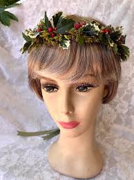 Holly Crown