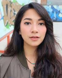 Fanspage yang dikelola oleh staff fdk follow @forumdk. Gambar Mungkin Berisi 1 Orang Instagram How To Make Good Day