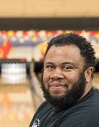 Aaron Bundick's Instagram, Twitter & Facebook