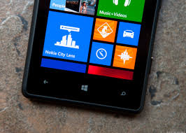 Nokia Lumia 820 review: A high-end ...