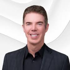 Congratulations Kirsten and Kevin, well deserved.