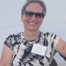 MiAA wishes to thank Carolyn White for managing our volunteers, and for the  many volunteers who make the Midtown Art Fair possible each year. The  volunteers who are pictured are Wilbert Black,