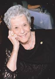 Julie Eustache's Instagram, Twitter & Facebook