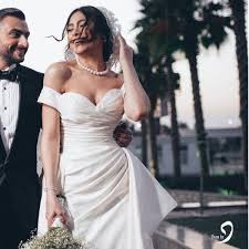بعد أسبوعين من عقد قرانها، احتفلت الفنانة المصرية. Ikaidj2wl3ebam