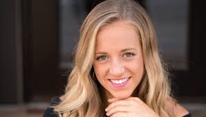 Manitowoc Lincoln senior Carley Zimmer pushes to be her best