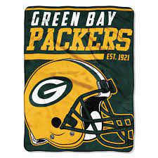 The common factor among all of these comfortable winter blankets are the green bay packers designs and they are all made from fleece material. Green Bay Packers Micro Raschel Throw Blanket