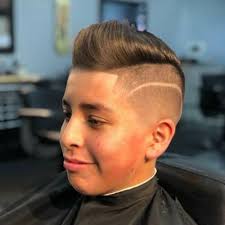 Para los que quieran empezar el año con un nuevo cambio de look, a continuación, mostramos 13 cortes de pelo masculinos que ya están causando furor …. Cortes De Pelo Para Ninos Las Ultimas Tendencias Y Estilos Para 2020