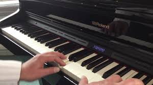 Ils n'ont pas besoin d'accordages réguliers ni d'entretien annuel. Piano A Queue Numerique Roland Gp607 Pe 1 Eml Pianos Youtube