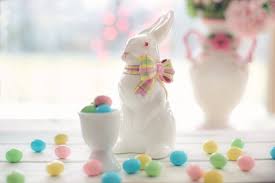 Find beautiful, inspirational home and lawn décor when you browse a wide array of easter items at oriental trading. Easter Home Decorating Ideas Guy About Home Providing The Best Gardening Home Improvement Tips