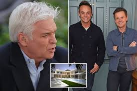 Phillip bryan schofield (born 1 april 1962) is an english television presenter who works for itv. Ant Dec And Phillip Schofield Set To Lose Millions As Holiday Home Plans Go Bust Irish Mirror Online