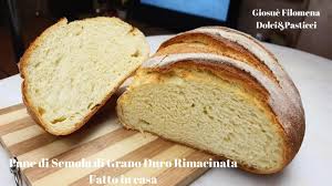 Cuoci il pane in tre fasi e in forno statico preriscaldato: Pane Di Semola Di Grano Duro Rimacinata Fatto In Casa Youtube