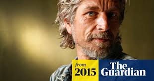 Karl Ove Knausgård puolustaa kirjailijoita, jotka kirjoittavat asioita,  joita 'ei pitäisi kirjoittaa' : r/books