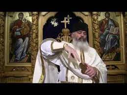Fie ca noul an să vă întâmpine cu bucurii, surprize plăcute și întâlniri calde cu cei dragi. Predica In Noaptea De Anul Nou 31 Dec 1 Ianuarie 2018 Parintele Calistrat Youtube