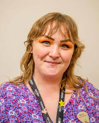 Molly Landis's Instagram, Twitter & Facebook