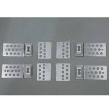 Systeme Pour Trappe De Visite Magnetique L 15 X H 16 Cm Sanitrap Trappe De Visite Trappe Douche Combles