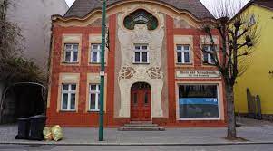 1891 brannte das haus teilweise ab, es wurde aber unverändert wieder aufgebaut. Hubsche Hauser Ist Diese Fassade Die Schonste In Ganz Neustrelitz Nordkurier De