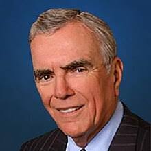 Robert Munley's Instagram, Twitter & Facebook