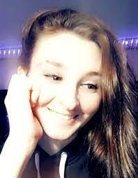 Maxine Sexton's Instagram, Twitter & Facebook