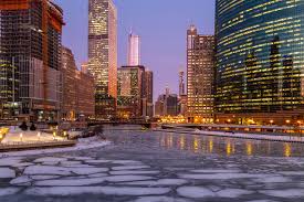 Gezimanya'da amerika birleşik devletleri hakkında bilgi bulabilir, amerika birleşik devletleri gezi notlarına, fotoğraflarına, turlarına ve videolarına ulaşabilirsiniz. Bilder Chicago Stad Amerika Is Vatten Vinter Floder Kvall