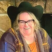 Sandi Butler's Instagram, Twitter & Facebook