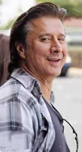 Appreciation for Steve Perry's style and smile