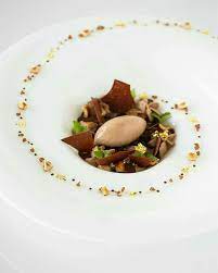 pin by le blog de mylene colmar on food in 2021 fine dining desserts gourmet food plating food plating