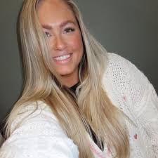 Emily Overton (@_emilyynoel_)