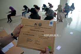 Selain itu, file soal dan pembahasan juga sangat membantu, pokoknya da best deh. Ilmu Komunikasi Dan Informatika Jadi Rebutan Di Sbmptn