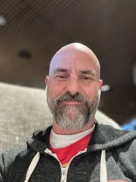 Robert Shotts's Instagram, Twitter & Facebook