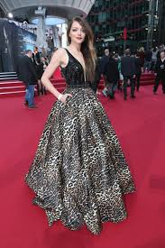 Gute Zeiten, schlechte Zeiten" John ist genervt von Shirins  Verschwörungstheorien (TV Episode 2019)