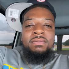 SHARING LOCATIONS @lildurk @lilbaby drops tonight at 12am