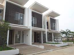 Berdasarkan data iklan di portal properti lamudi, lokasi sewa apartemen di jakarta barat termurah berada di tanjung duren, di sana anda bisa menemukan iklan apartemen disewa dengan harga 14 juta per tahun. Di Sewa Rumah Citra 8 Citra Garden Jakarta Barat Dki Jakarta 2 Kamar Tidur 144 M Rumah Disewa Oleh Dewi Thamrin Rp 45 Jt Tahun 16332939