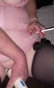 Darla Smoke and Vibe by Darla Dangerous: Smoking, Hitachi, Tits, BBW,  American Porn | Faphouse