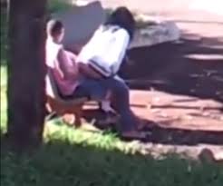 Flagra da Novinha Fazendo Sexo na Pracinha | Santo Inferninho