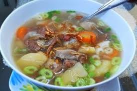 Sate diketahui oleh bupati ponorogo pertama pada abad ke 15 setelah penaklukan ponorogo yang merupakan makanan warok, sehingga usia makanan sate bisa lebih tua. Peluang Usaha Sop Iga Sapi Dan Analisa Usahanya