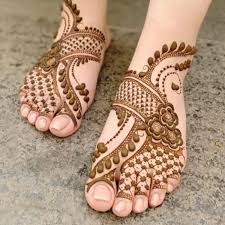 37 Most Flaunt Worthy Foot Mehndi Designs Ever In 2020 Henna Designs Feet Mehndi Designs Stylish Mehndi