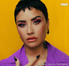 Pode ser nomes de qualquer nacionalidade e de qualquer origem. O Que E Nao Binario Entenda O Genero Da Demi Lovato Purebreak