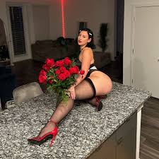 Woesenpai - Free nude pics, galleries & more at Babepedia