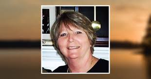 Charlotte Fountain's Instagram, Twitter & Facebook