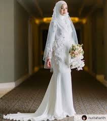 Toula portokalos was really hoping for a simple wedding ceremony and dress, but then her family got involved. Simple Wedding Dress For Muslim Bride Addicfashion