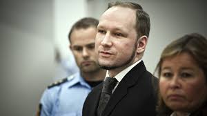 Hij werd in augustus 2012 veroordeeld voor meervoudige moord en terrorisme. Anders Breivik Killer Von Utoya Will Auf Bewahrung Freikommen Das Erste