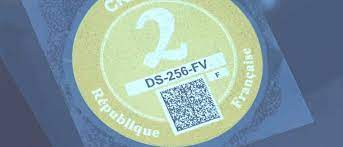 Je reçois directement chez moi et à l'adresse figurant sur mon certificat d'immatriculation, ma vignette crit'air certifiée et réalisée par l'imprimerie nationale, sous un délai de. Comment Coller La Vignette Crit Air