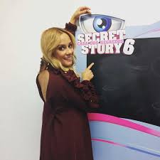 19 hours ago · o instagram de helena isabel ficou repleto de elogios, depois de a atriz, de 69 anos, publicar uma série de fotografias, na qual exibe uma mudança radical de visual: Helena Isabel Secret Story 6 Facebook