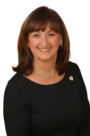 Adriana Decker's Instagram, Twitter & Facebook