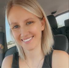 Where to find decent mid-size homecoming mums in Hallsville?